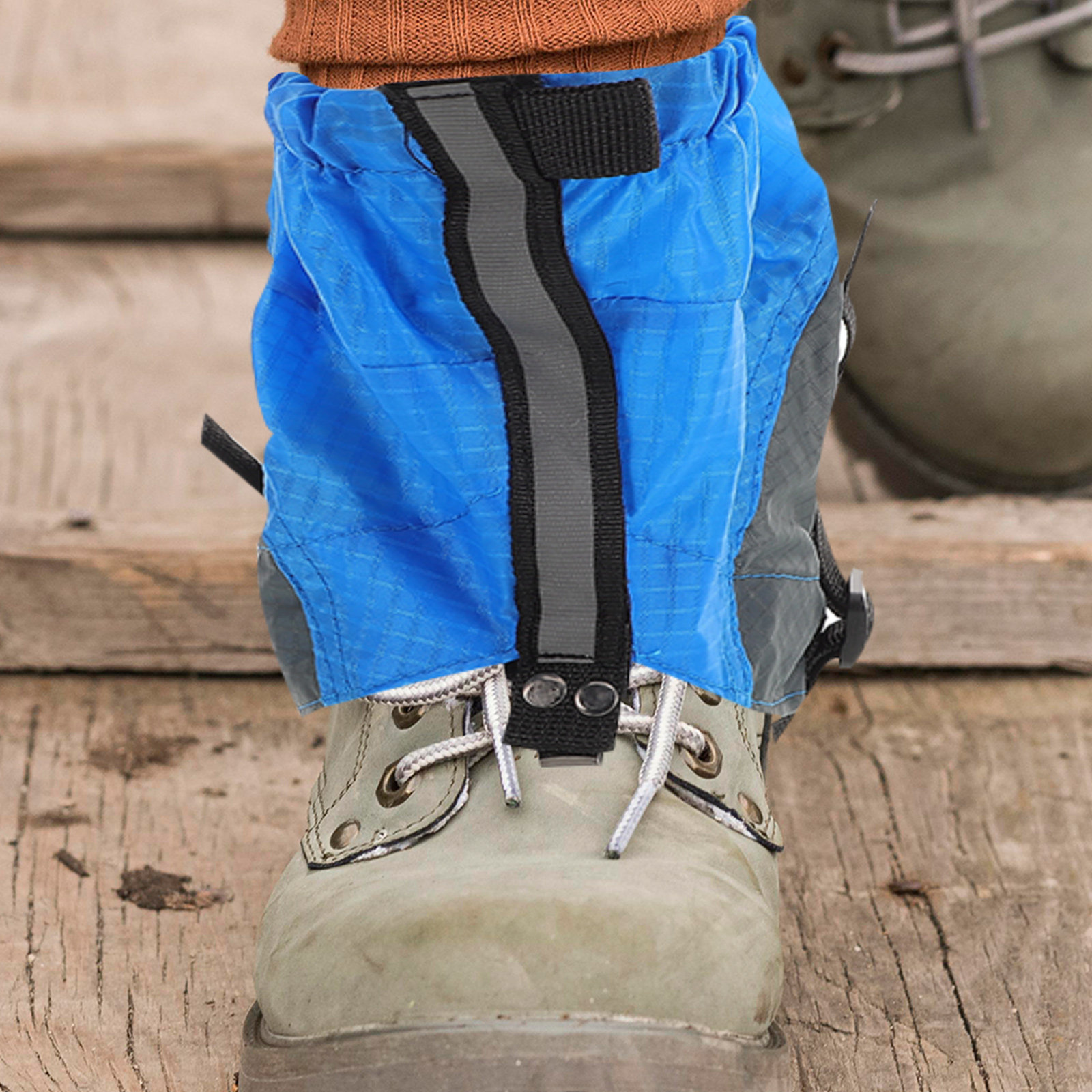 ハイキング用レッグカバー1組。屋外での使用に最適。冬のハイキ - Running Gear In Snow のレビューと価格